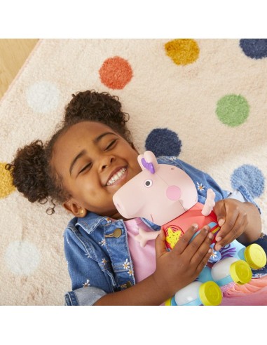 MUÑECA PEPPA PIG PEPPA CLUB PEPPA CANTA Y PATINA