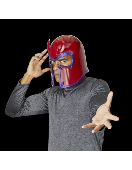 CASCO MARVEL LEGENDS SERIES MAGNETO