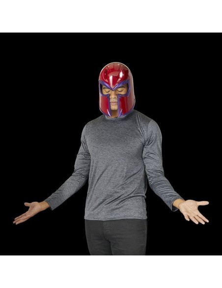 CASCO MARVEL LEGENDS SERIES MAGNETO