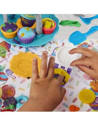 SET DE MASA MOLDEABLE PLAY DOH LA TORRE DE PASTELITOS