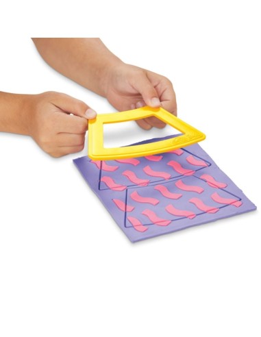 Play-Doh Barbie, Set de muñeca Volantes de modista