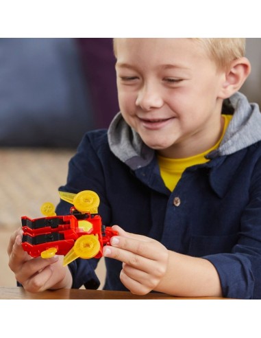 TRANSFORMERS EARTHSPARK, CYBER-COMBINER, TERRAN TWITCH Y ROBBY MALTO